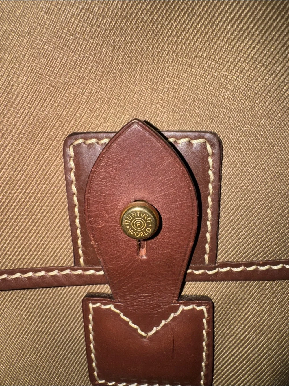 HUNTING WORLD “today Messenger Safari field Crossbody bag” like New